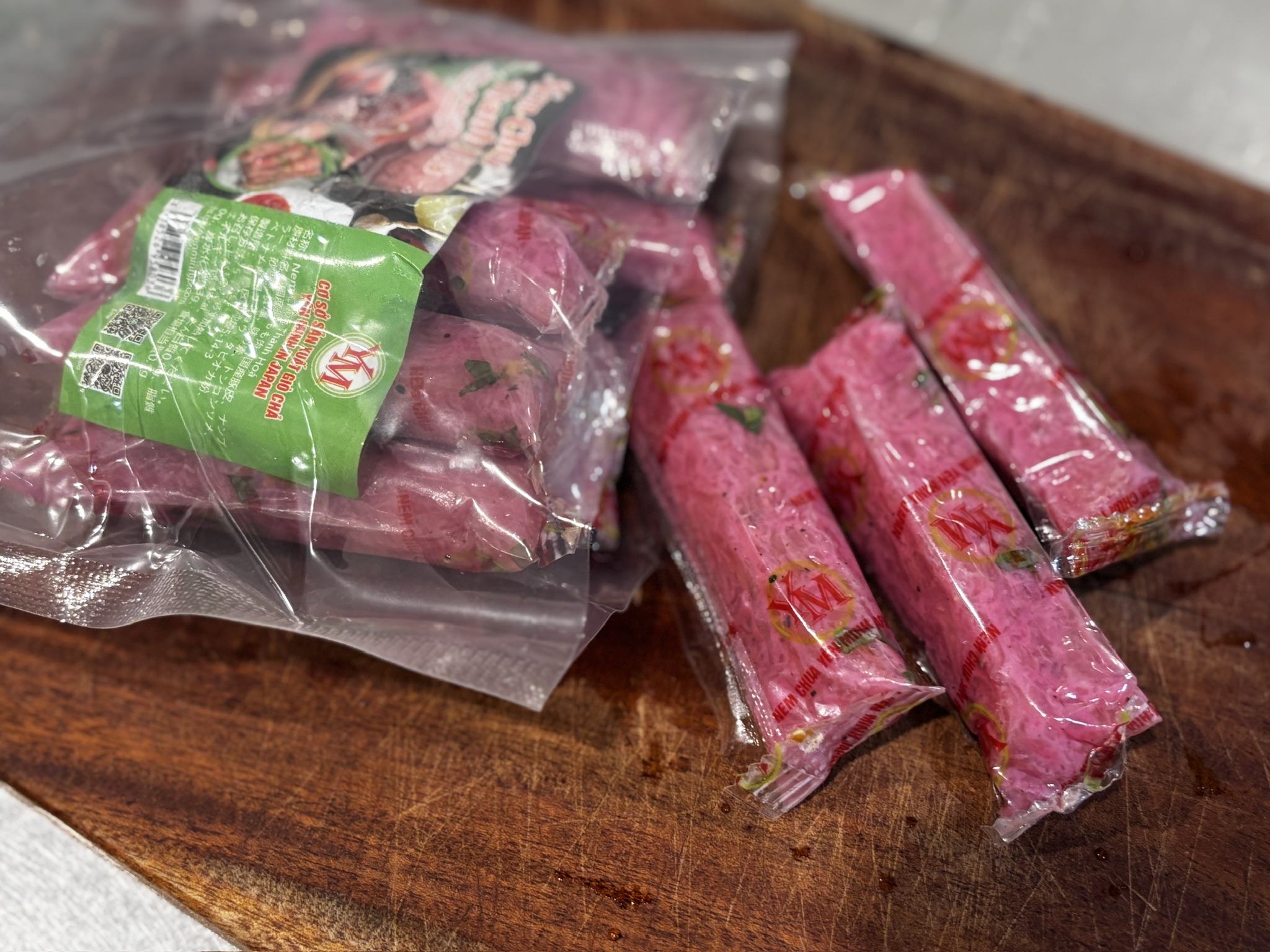 ネムチュア 発酵豚肉ソーセージ 高田馬場 VietMart