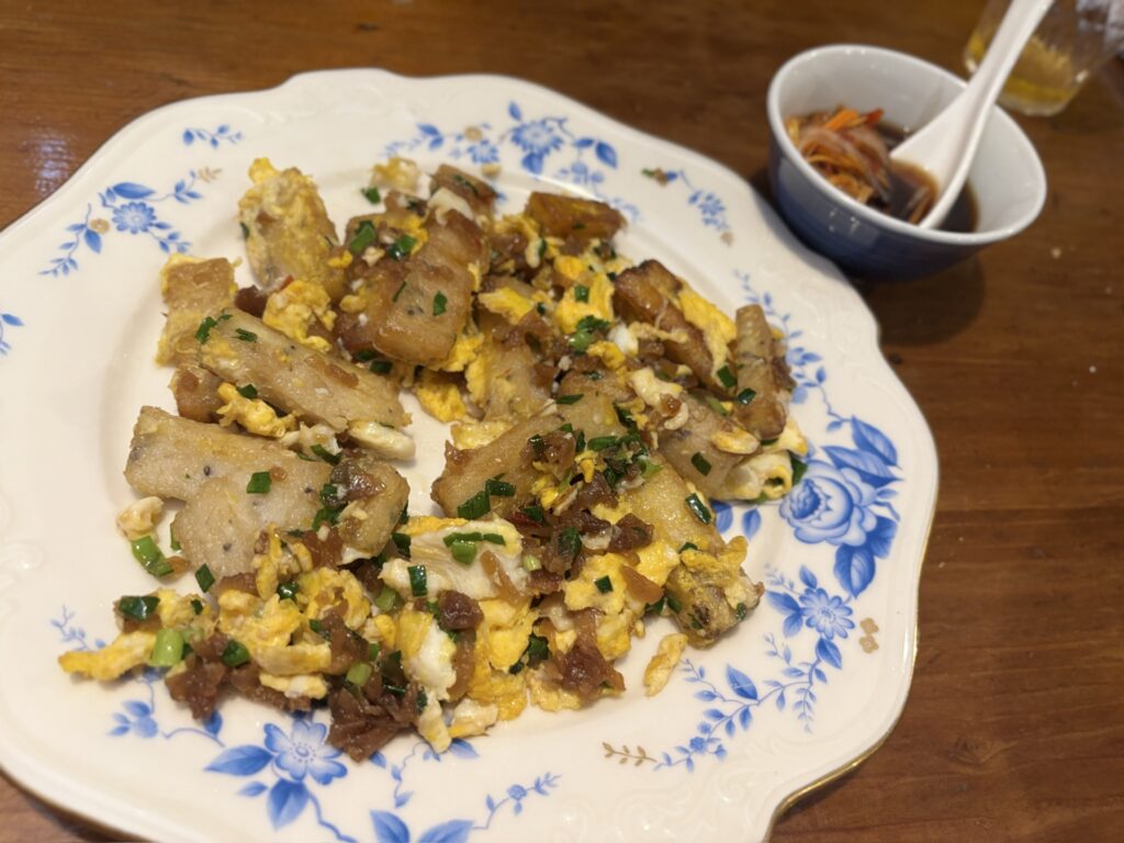 高座渋谷 ベトナム料理フォンホン ボッチン 米粉と卵焼き